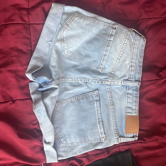 *BRAND-NEW* aeropostale shorts never wore - Picture 2 of 4